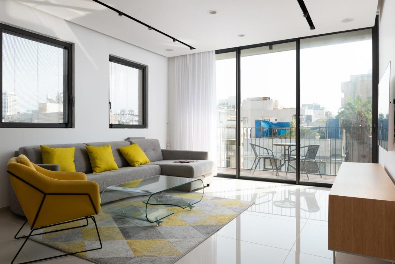 Apartment Luxury 2bdrm Balcony & Parking Close To The *